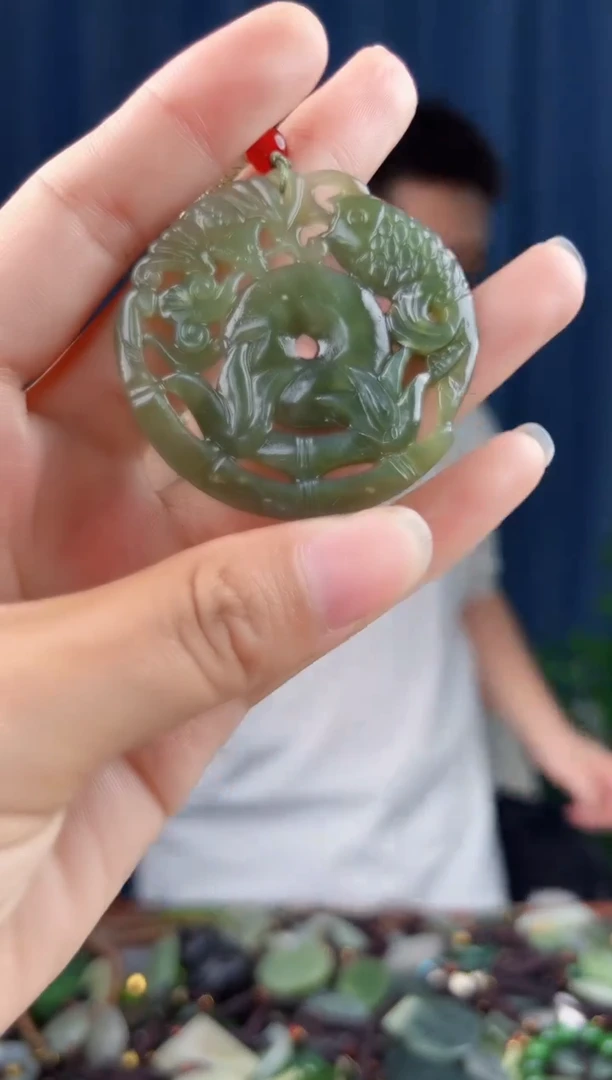 颈饰未镶嵌和田玉拍一发一，多样性发货
