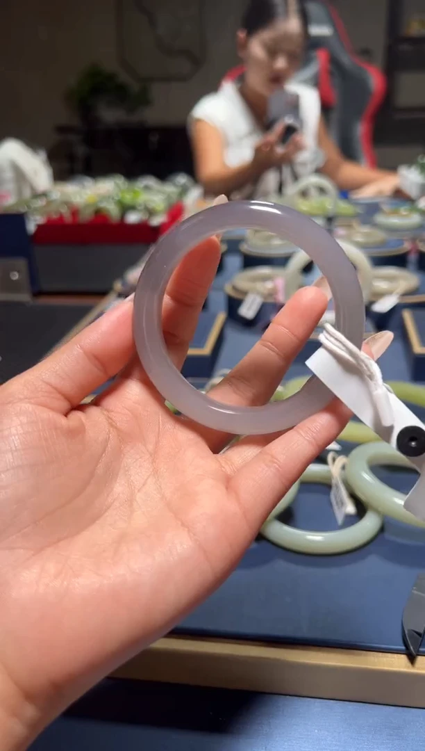 和田玉手镯未镶嵌A0047-55