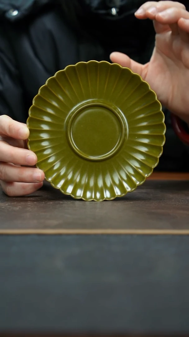 杯景德镇茶叶末菊瓣壶承