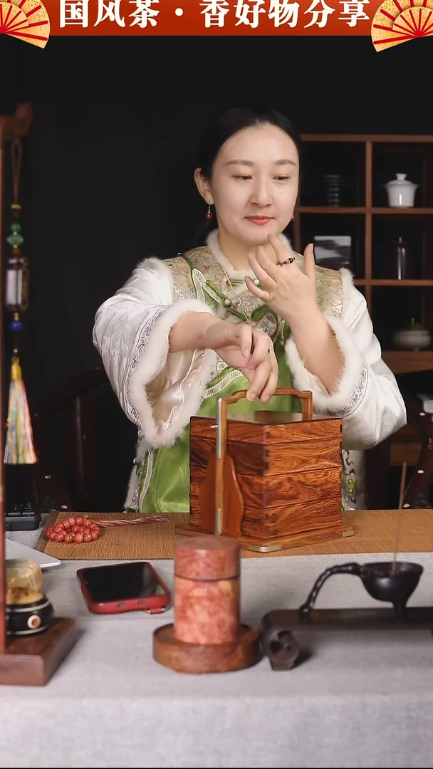 DC608微凹黄檀墨西哥红酸枝正方提梁盒