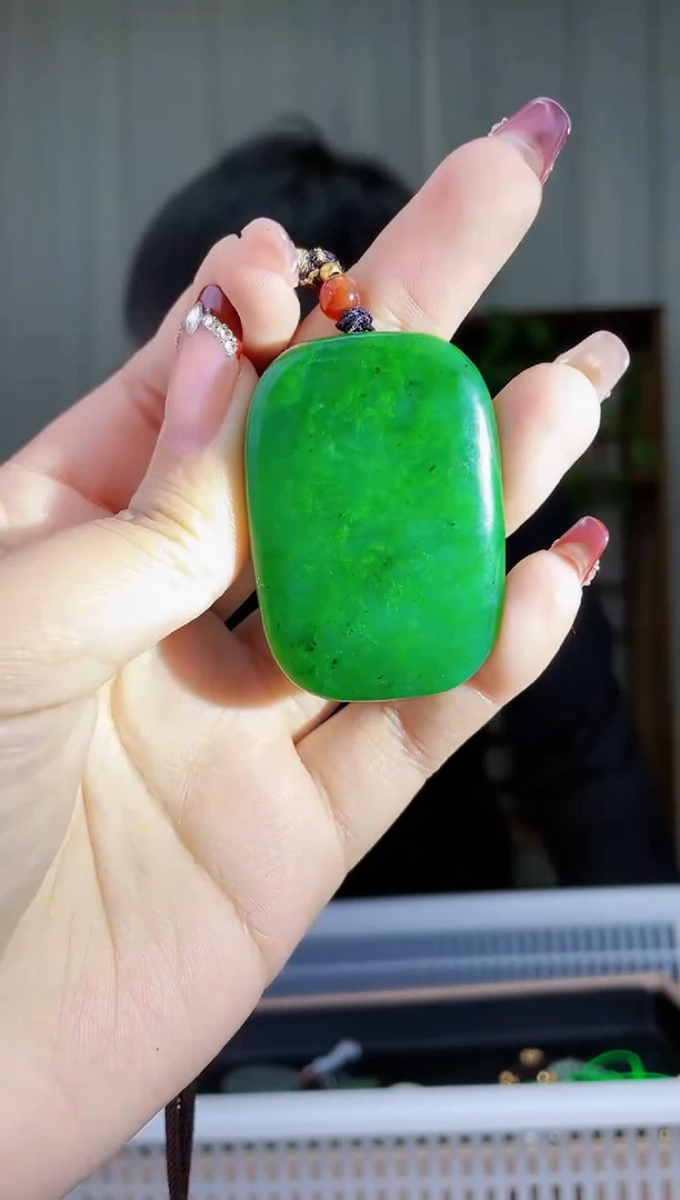 【闪购商品】和田玉挂件未镶嵌拍一发一，多样性发货！