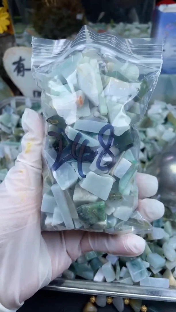 【闪购商品】翡翠颈饰未镶嵌天然翡翠小号500克248