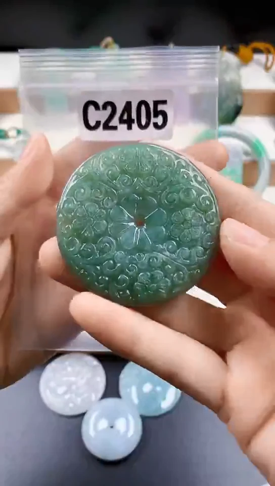 颈饰未镶嵌翡翠天然翡翠吊坠挂件