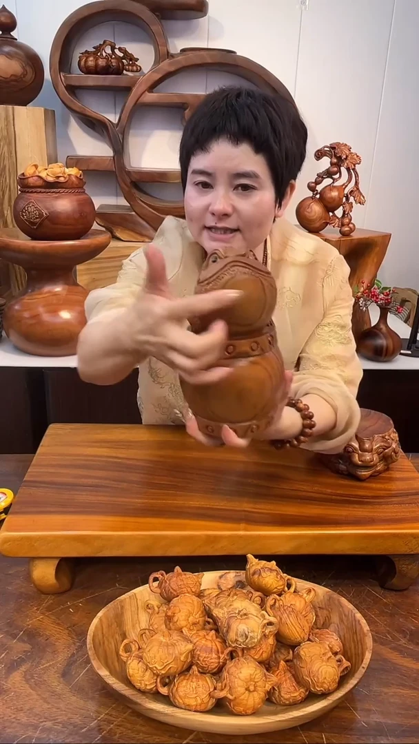 木一鼓作气手工摆件