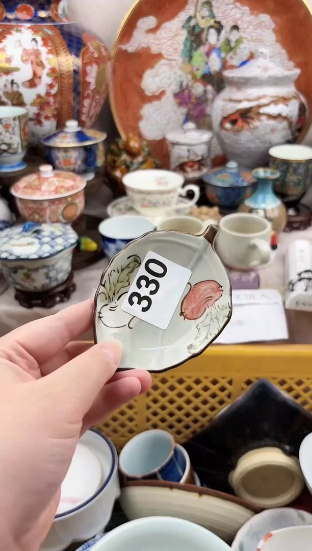 瓷片回****乡漂亮滴瓷器