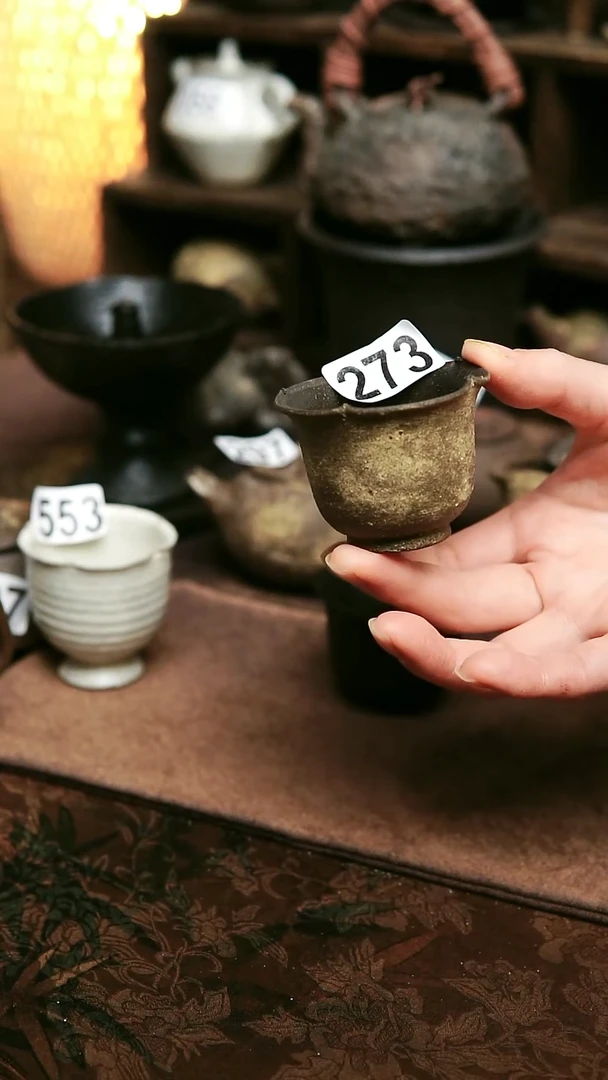 紫砂全手工花口铃铛小杯30毫升左右