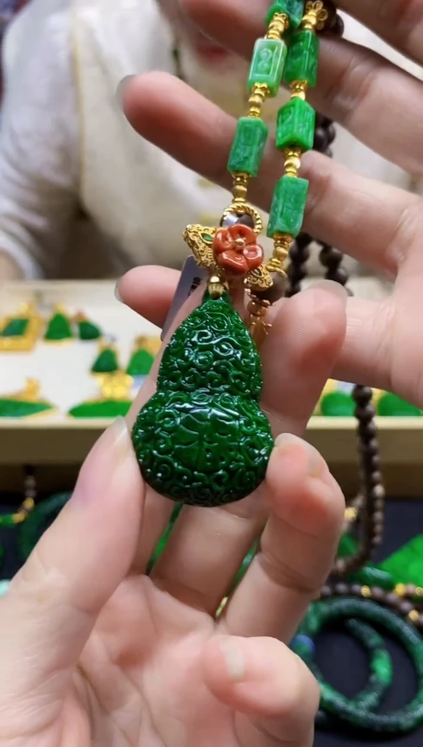 颈饰未镶嵌翡翠翡翠吊坠