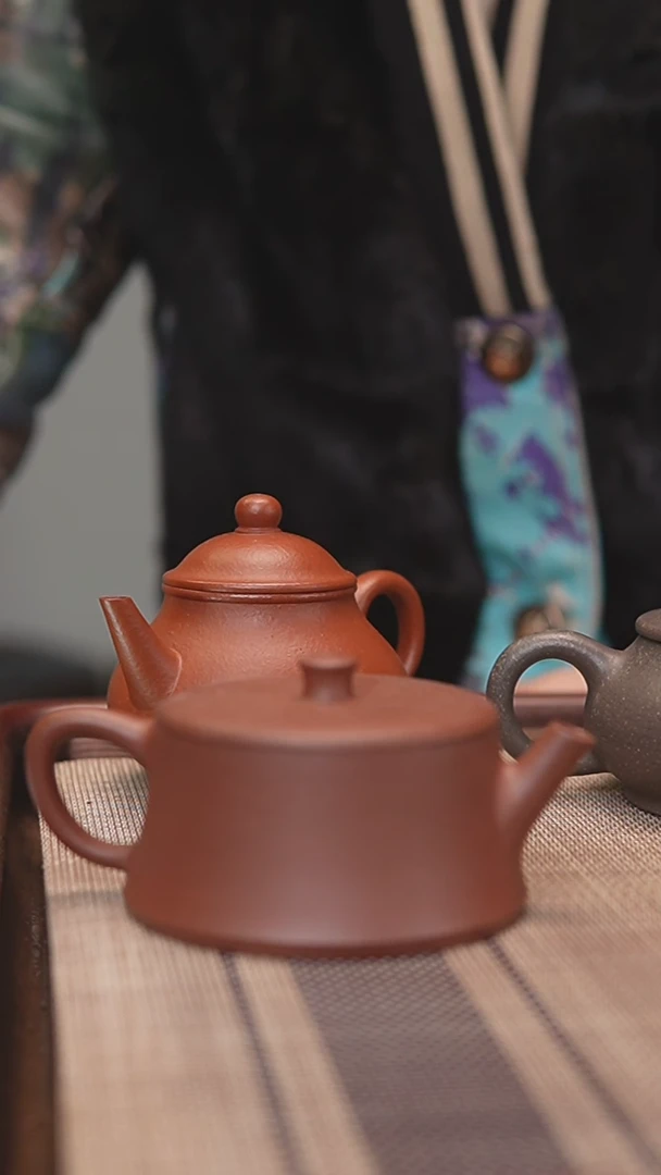 【闪购商品】紫砂茶壶红皮龙云柱110cc