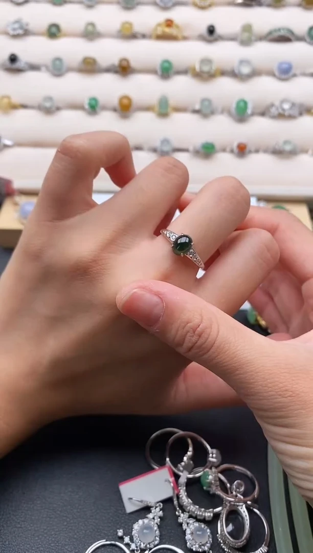 银S925镶嵌戒指翡翠1111111+5