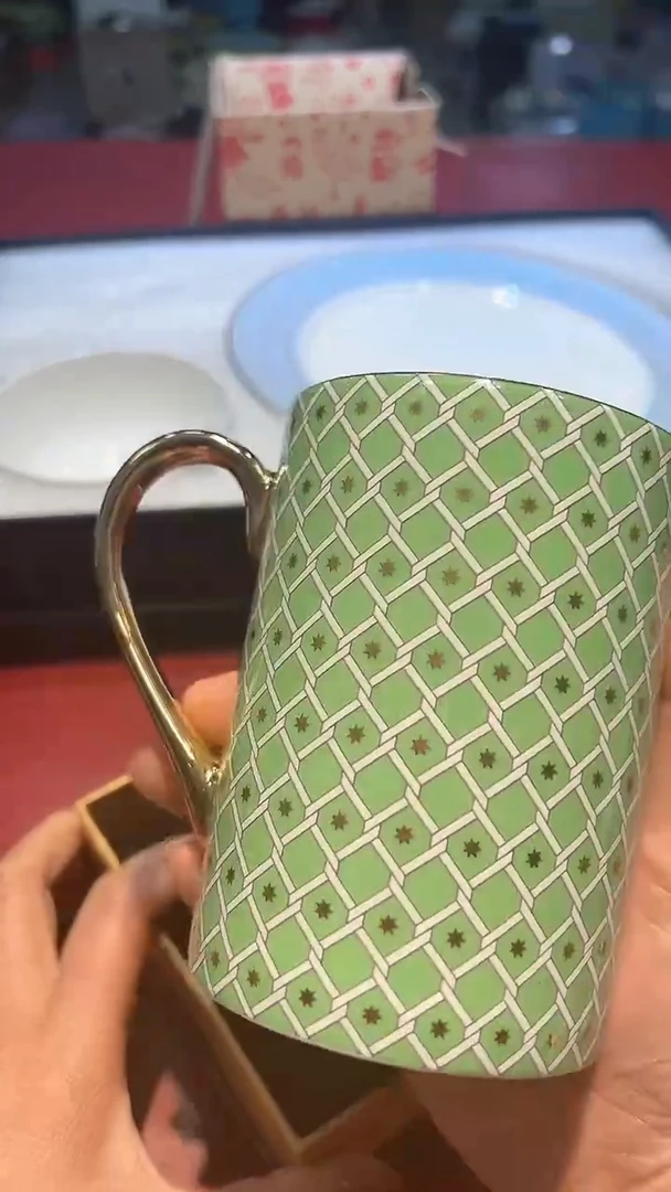 【闪购商品】瓷片锅碗瓢彭一件不剩