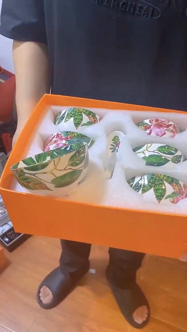 杯鸿辉家品牌瓷器，京东包邮！