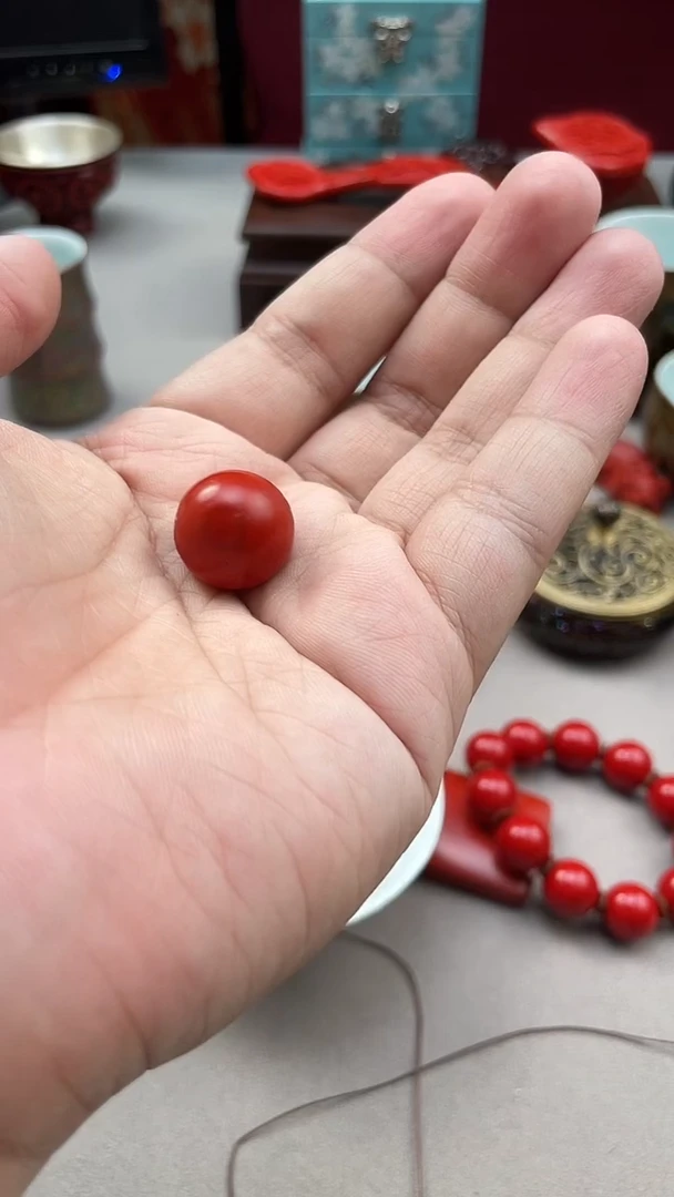 坐***时扬州漆器雕漆1.8圆珠单颗