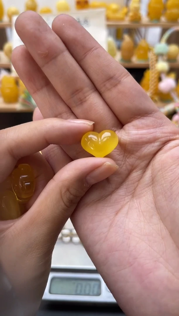 琥珀未镶嵌珠宝奇石075琥珀蜜蜡微瑕