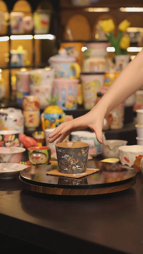 景德镇釉下彩绘设计师款式陶瓷