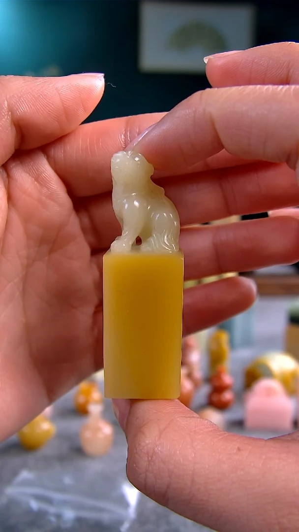 【闪购商品】青田石1.7*1.7*5.4九索瑞兽钮