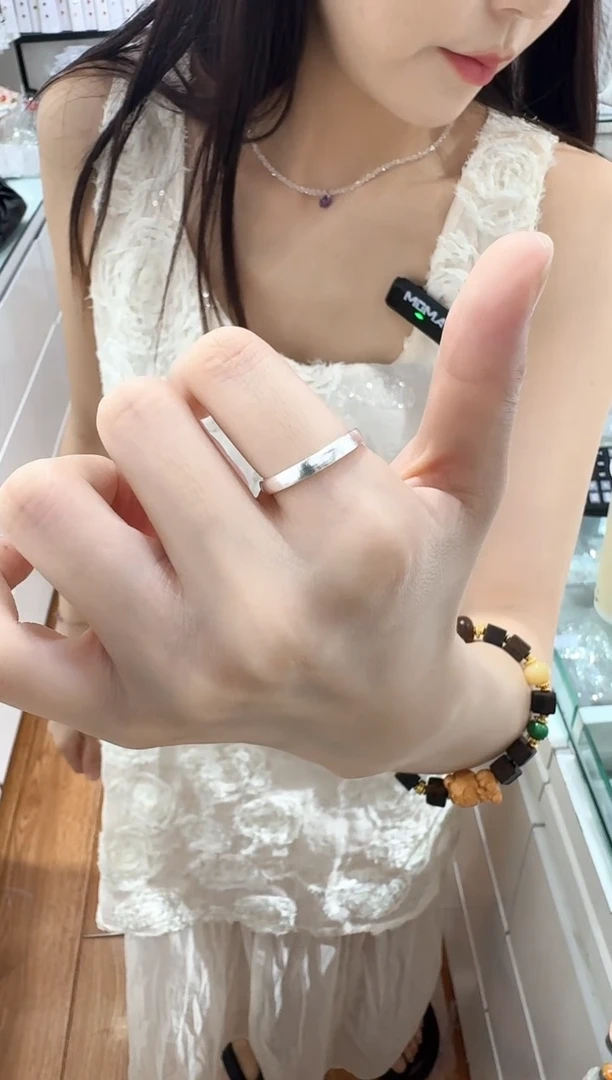 足银无足银拉丝戒指