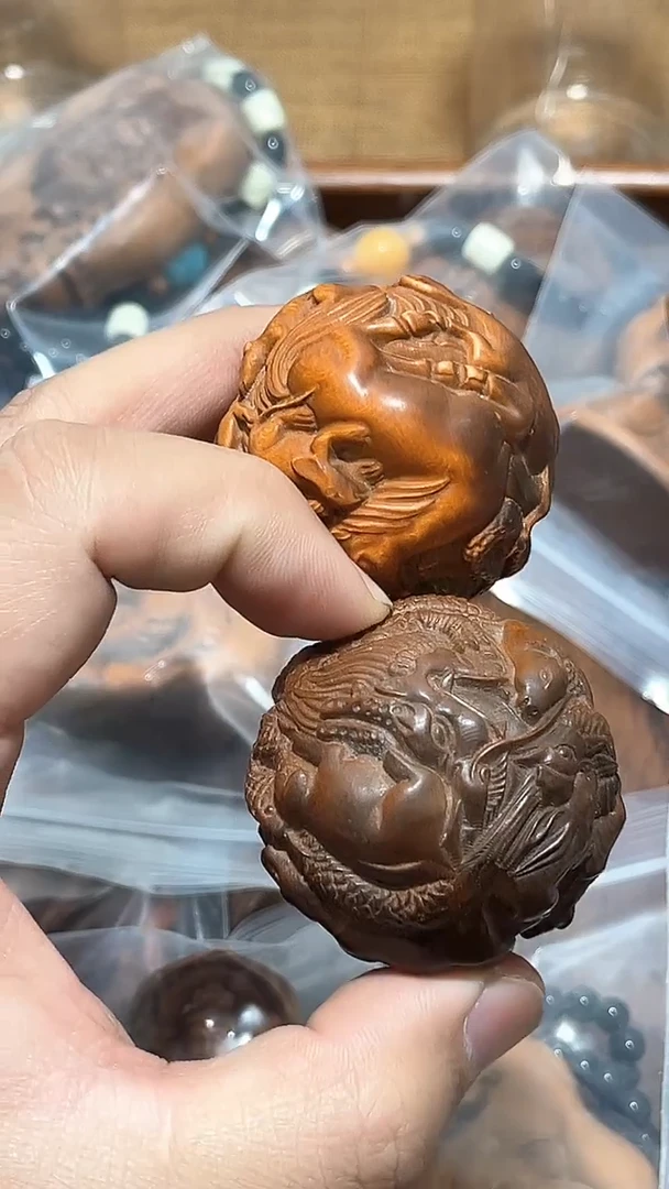 【闪购商品】檀香木精品推荐黄y手球