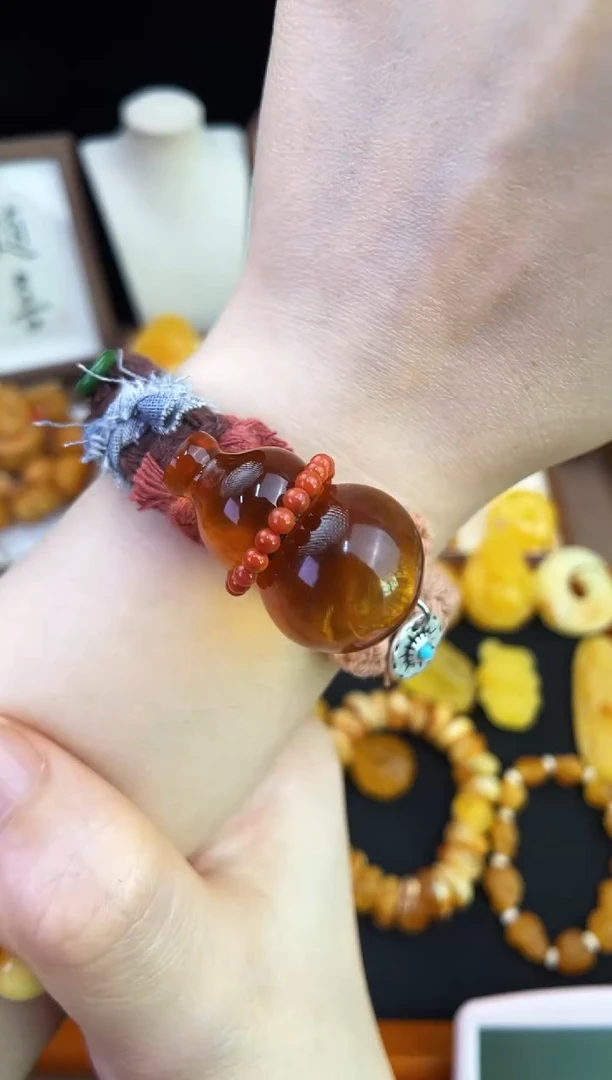 琥珀未镶嵌珠宝奇石柒月