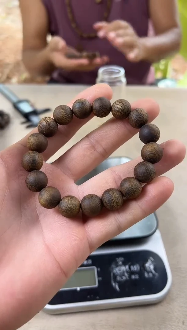 沉香手串【沉浮毕业款】1.3圆珠单圈17g＋多样性发一条
