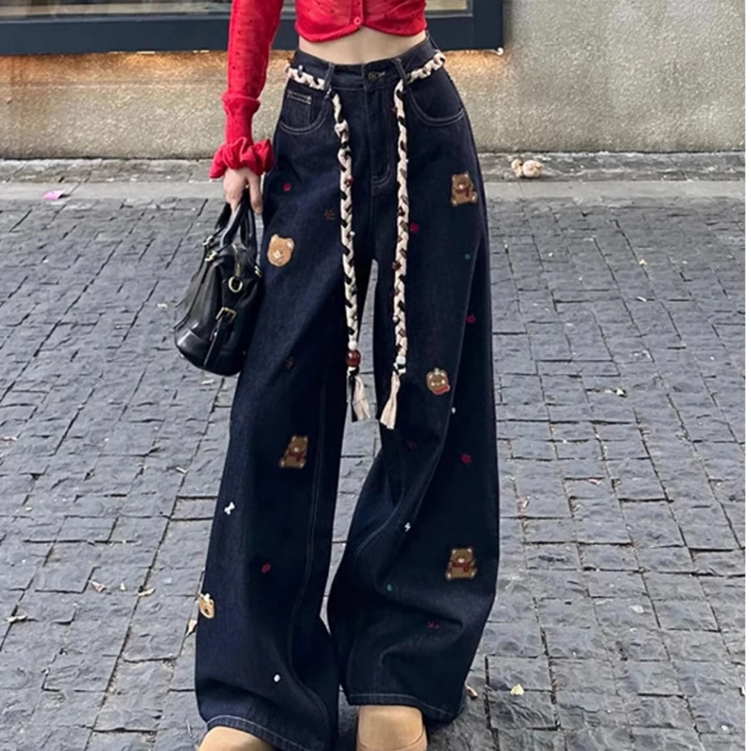 小熊刺绣卡通风牛仔裤女秋季新款大码胖mm高腰显瘦宽松百搭阔腿裤