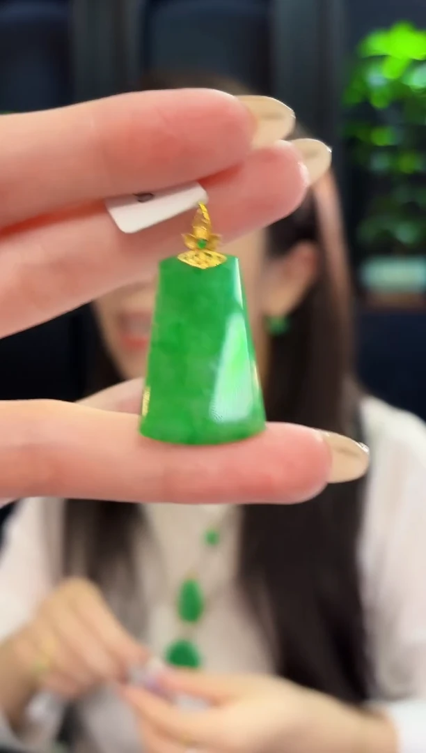 翡翠18K金镶嵌颈饰 缅料A货/支持复检/一件