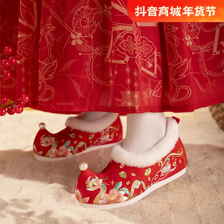 汉服棉鞋2024年冬季新款古风加绒加厚翘头履内增高保暖古装绣花鞋