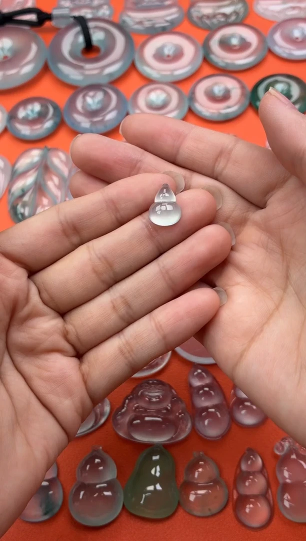 吊坠(不含链)未镶嵌翡翠8 葫芦 14 10.7 4.6