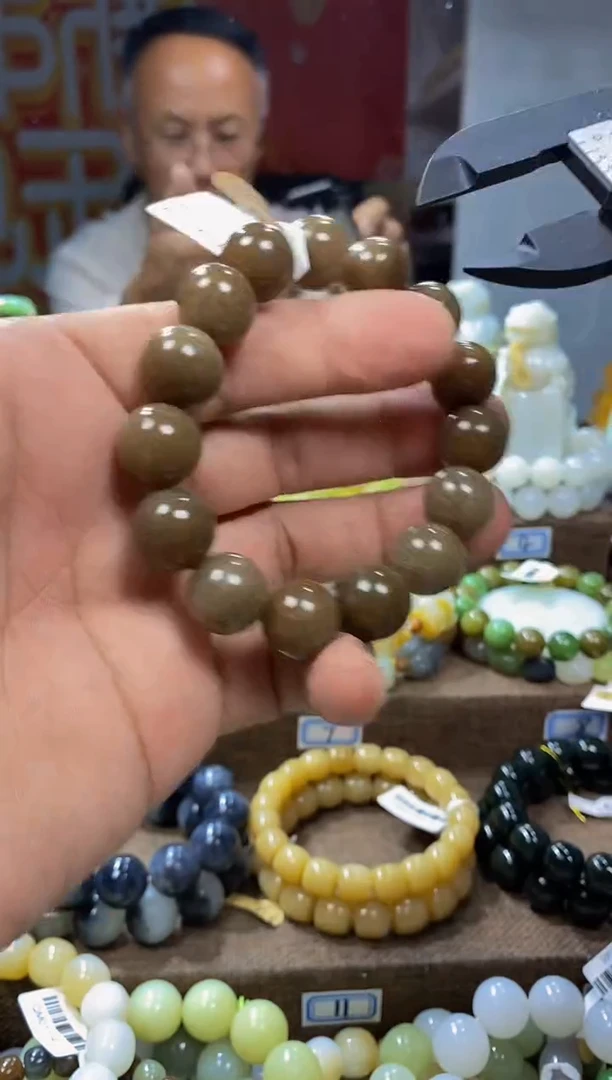 手串未镶嵌和田玉1