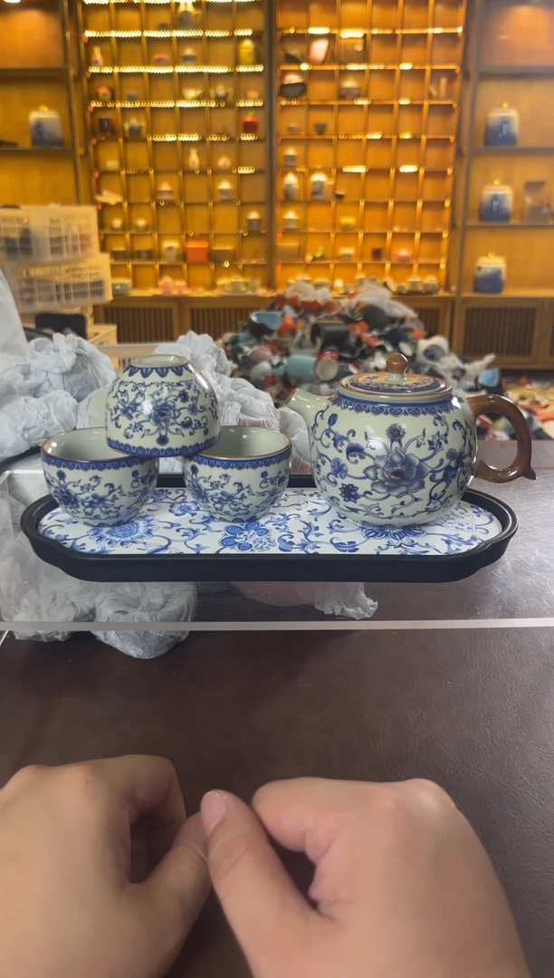 瓷片花溪陶瓷00000青花缠枝莲壶+3杯+茶盘