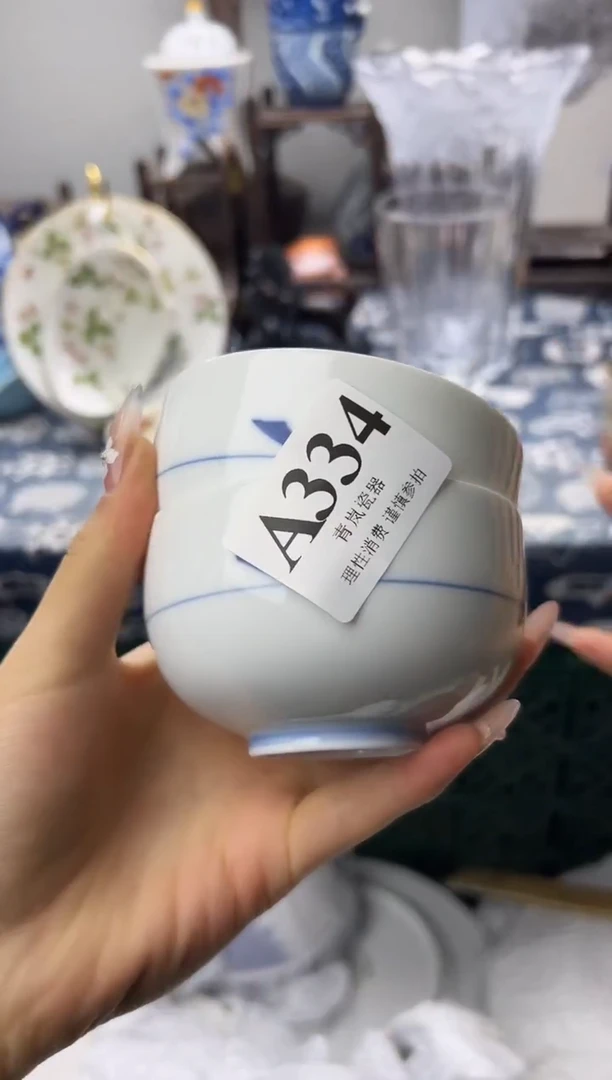 瓷片大**娃  A334