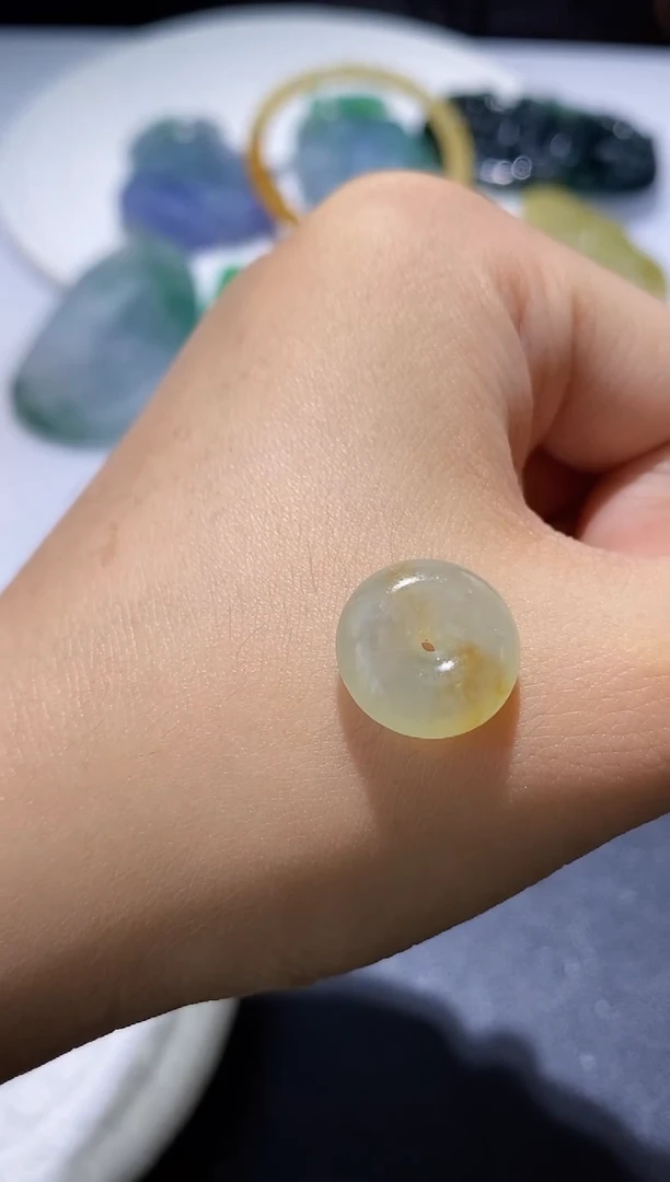 未镶嵌定制翡翠平安扣吊坠