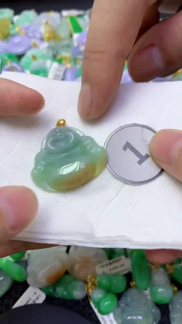 颈饰未镶嵌翡翠天然缅甸翡翠A货