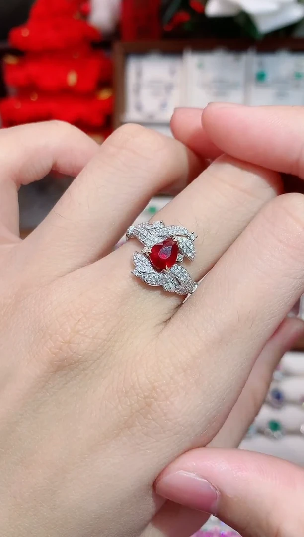 18K金镶嵌戒指红宝石1.12ct/天然宝石/七天无理由
