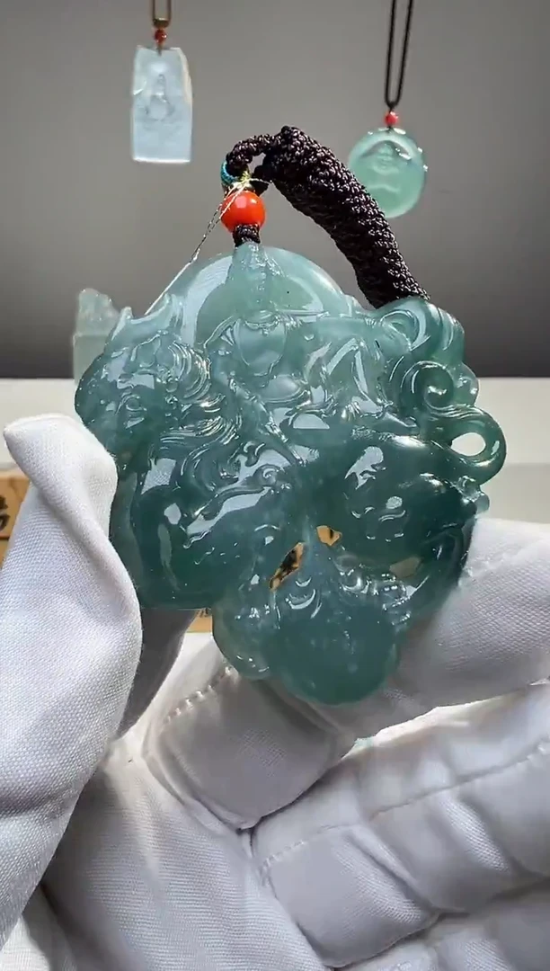 吊坠(不含链)未镶嵌翡翠玉龙观音