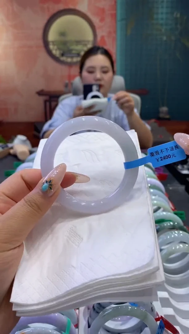 翡翠手镯未镶嵌多人00019329