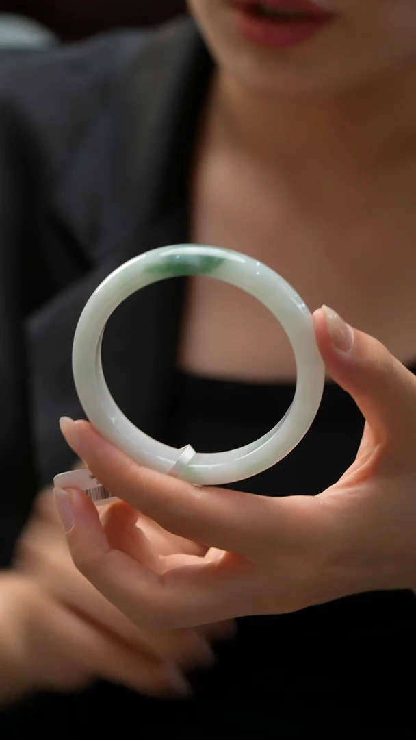 未镶嵌手镯翡翠66号