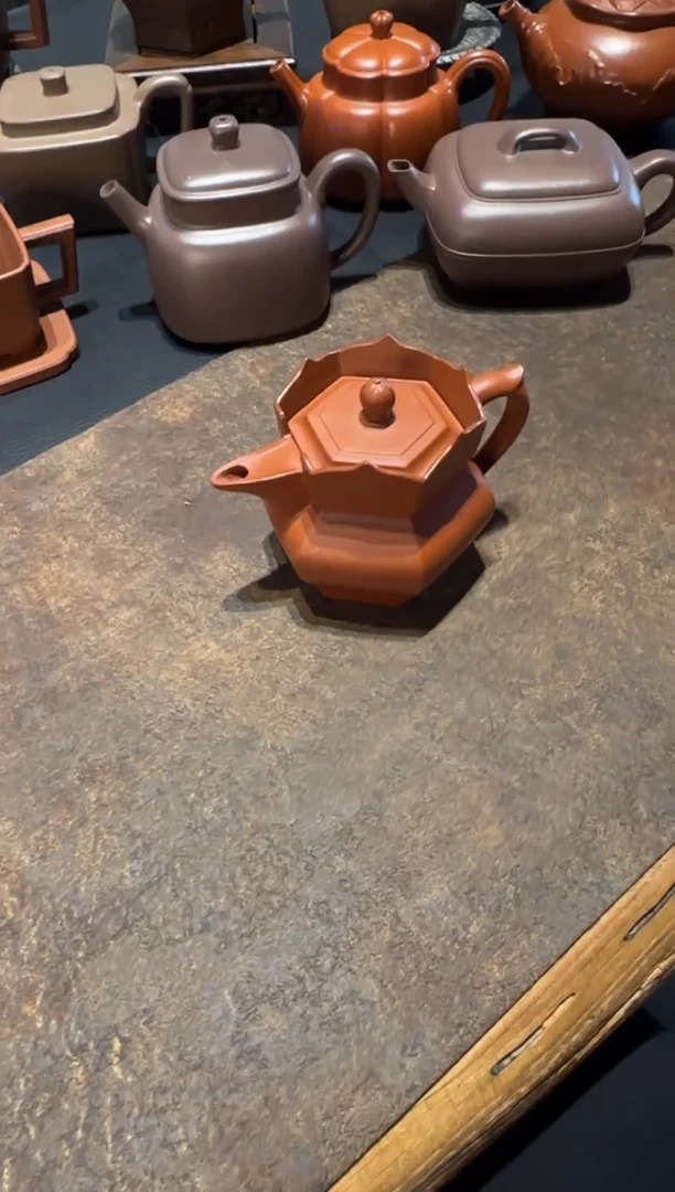 【闪购商品】紫砂茶壶朱泥小僧帽 135cc