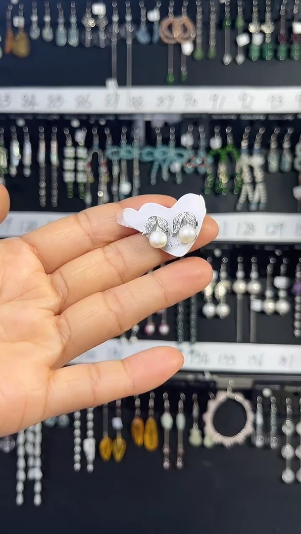 未镶嵌翡翠耳饰喜欢拍