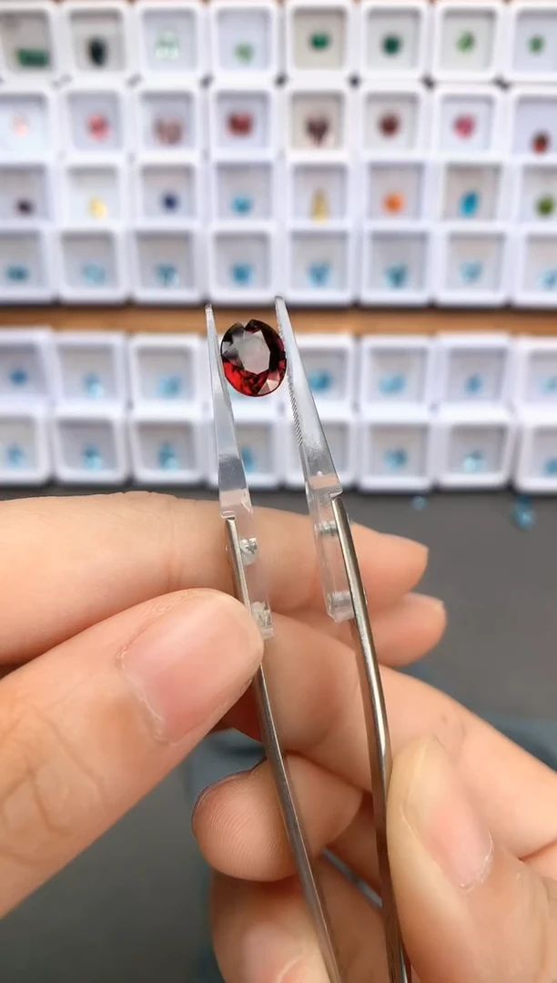 未镶嵌裸石定制石榴石3.21ct