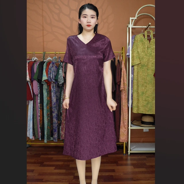 【紫提花V领】2025夏季妈妈装气质短袖连衣裙洋气中年女装宽松长裙