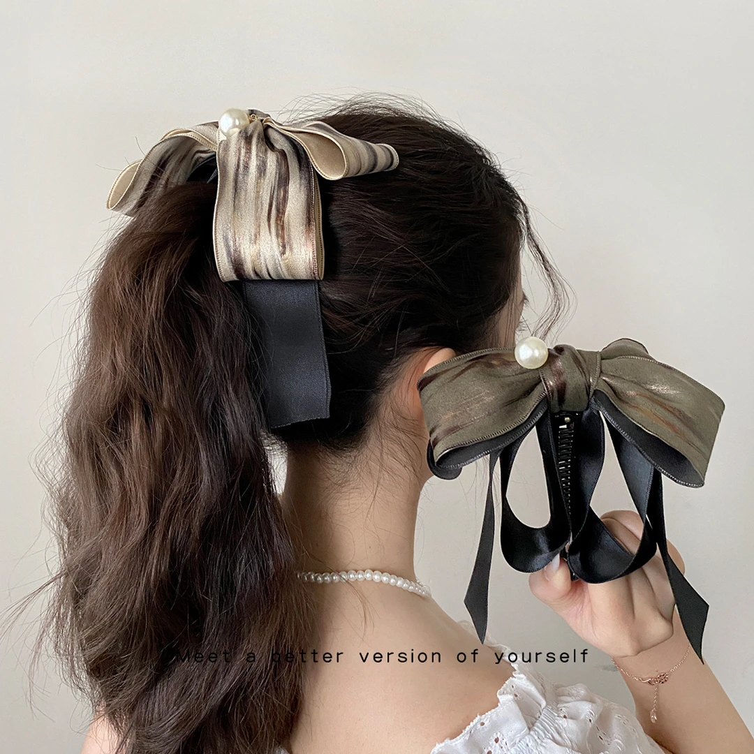 法式复古黑色布艺珍珠蝴蝶结气质香蕉夹2026新款后脑勺抓发夹顶夹