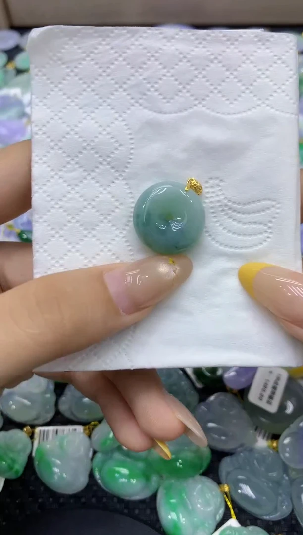 颈饰未镶嵌翡翠天然缅甸翡翠A货