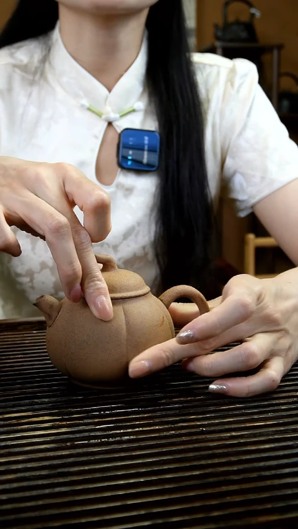 原矿老岩泥 黄泥段 茄瓜壶