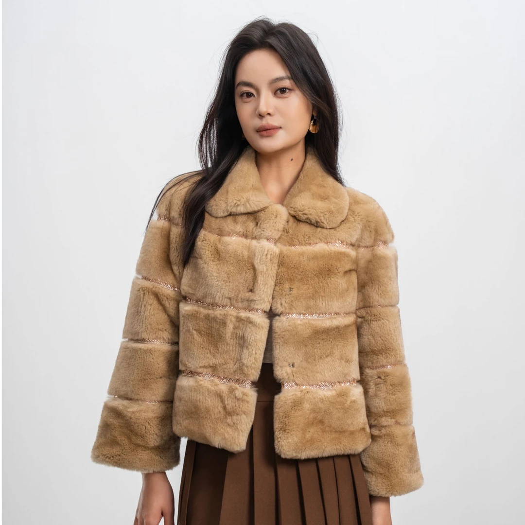 MULAITI千金翻领镶钻獭兔毛皮草短外套保暖气质百搭外套女