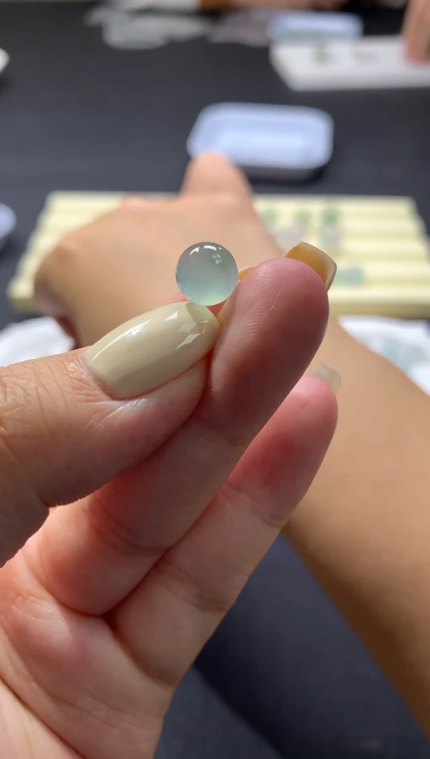 未镶嵌定制翡翠卡7. 7mm