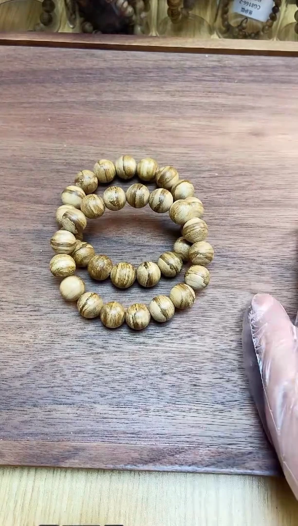 沉香手串卓CM6184-2达拉干卡13mm天然野多样性发一