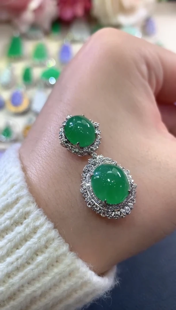 吊坠(不含链)18K金镶嵌翡翠b95