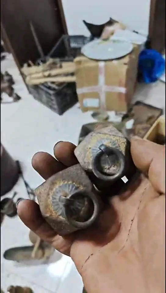 封**?木头8888888888