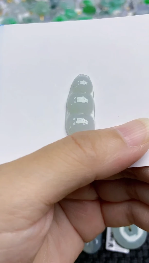 翡翠未镶嵌颈饰天然A货翡翠