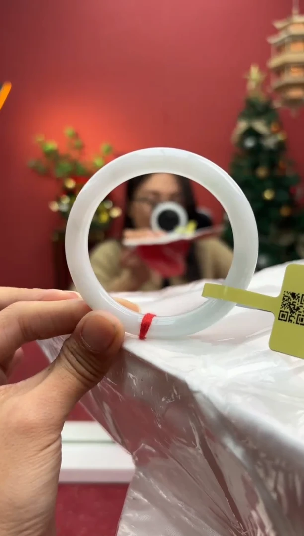 未镶嵌手镯（圆镯）翡翠翡翠手镯10